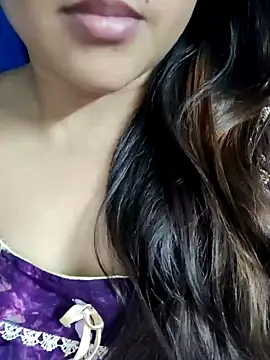 Snapshot of Natasha-143 chatting on December 28, 7:54 pm Natasha-143 online show from December 28, 7:54 pm