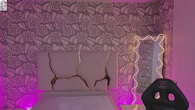 Mellani tay online show from February 14, 3:36 am