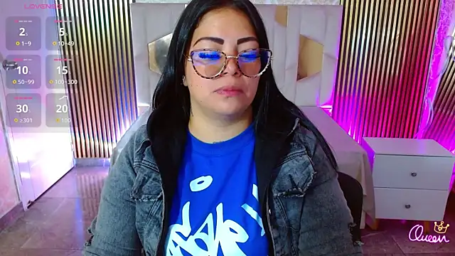 martinna tay online show from May 29, 3:04 am
