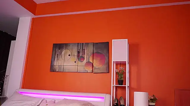 LovingBlondie online show from October 20, 3:23 pm