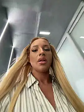 LovingBlondie online show from January 15, 3:55 am