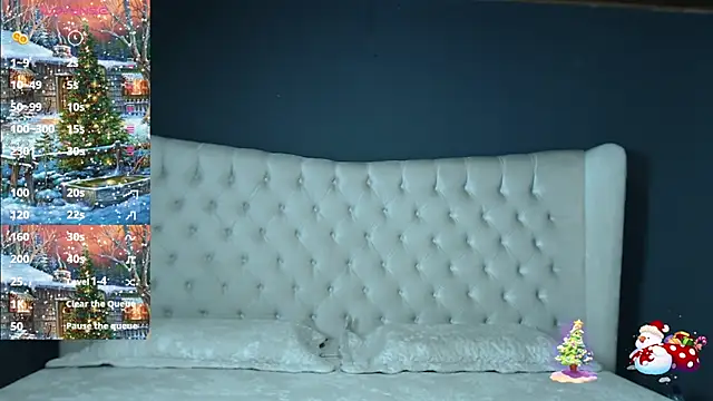 Snapshot of nichole_bree_ chatting on December 6, 11:11 am nichole bree  online show from December 6, 11:11 am