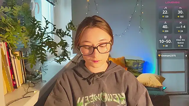 monlight  dana online show from January 3, 9:04 am