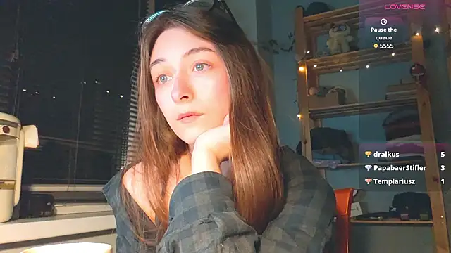 monlight  dana online show from March 28, 6:40 pm