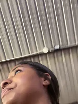 Berry Bans online show from September 25, 5:38 pm