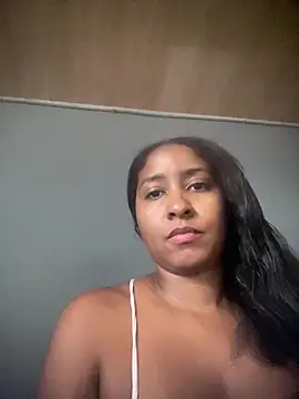 Snapshot of Berry_Bans chatting on April 24, 8:00 pm Berry Bans online show from April 24, 8:00 pm