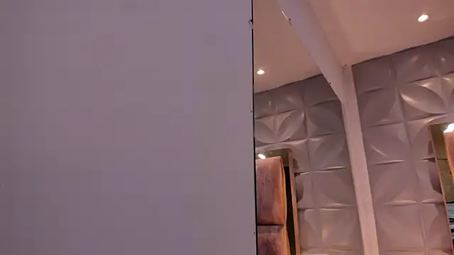 Charlotte Ice1 online show from March 19, 1:15 pm