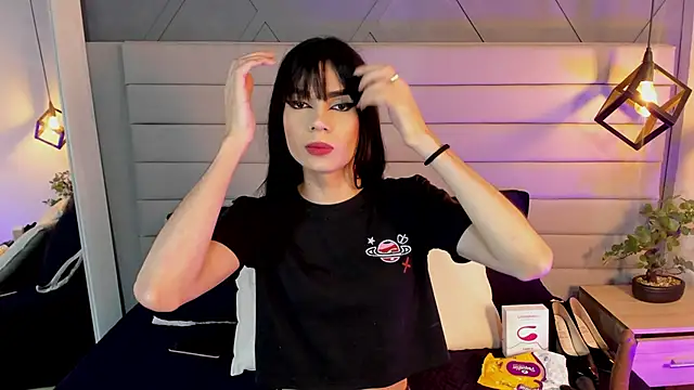 LadyLuminary online show from November 6, 7:48 pm