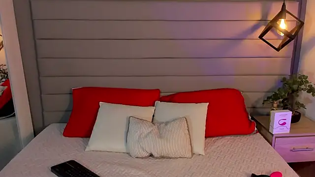 LadyLuminary online show from November 11, 8:53 pm