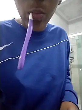 Snapshot of -_Anny_- chatting on November 7, 6:46 am - Anny - online show from November 7, 6:46 am