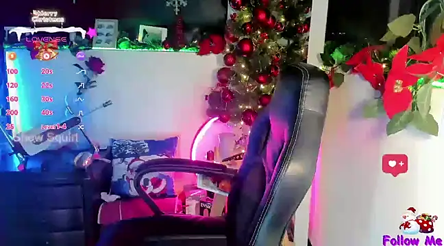 Snapshot of mariana_scott__ chatting on December 22, 12:07 am mariana scott   online show from December 22, 12:07 am