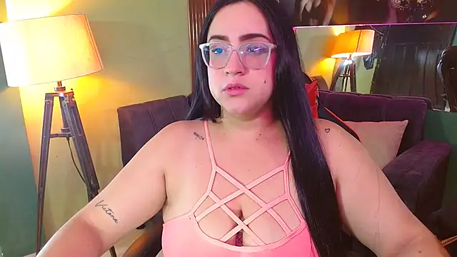 Sofiia davis23 online show from November 18, 2:43 pm