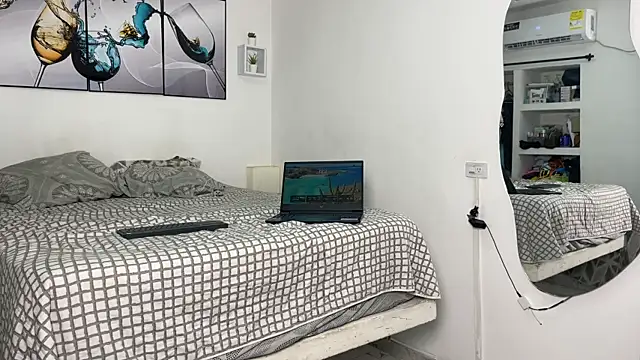 Snapshot of wendy_alejo1712 chatting on November 8, 10:30 pm wendy alejo1712 online show from November 8, 10:30 pm