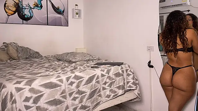 Snapshot of wendy_alejo1712 chatting on November 12, 12:33 am wendy alejo1712 online show from November 12, 12:33 am