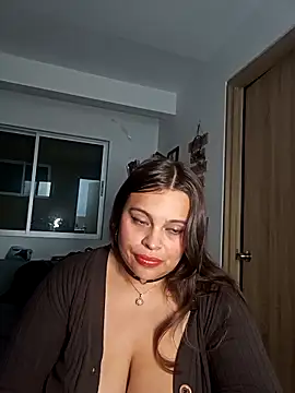 Snapshot of Alex_flair chatting on February 3, 5:49 am Alex flair online show from February 3, 5:49 am