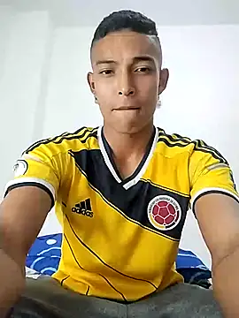 Demiansteven2 online show from March 20, 11:56 pm