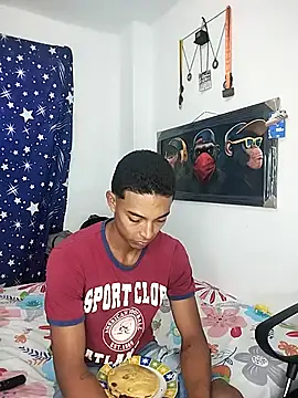 Demiansteven2 online show from May 24, 5:18 pm