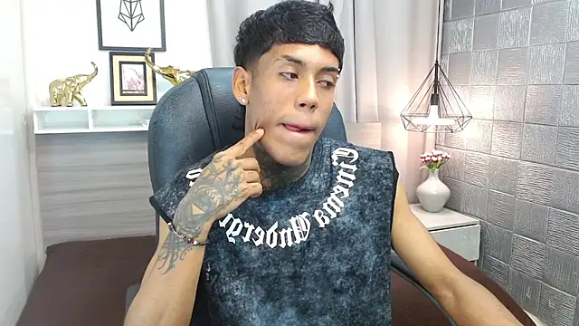 Alan Cute18 online show from February 22, 12:47 pm