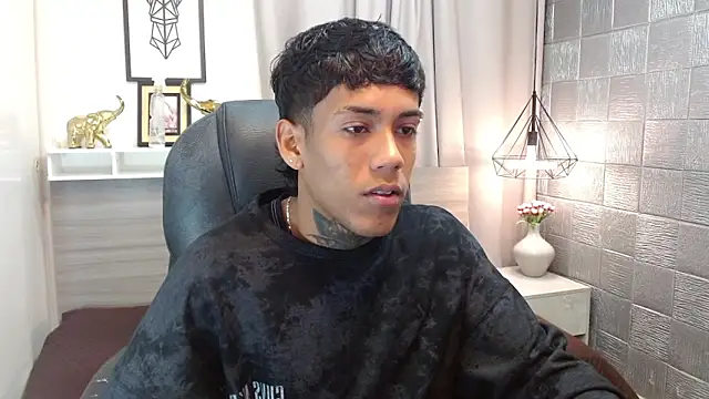 Alan Cute18 online show from February 25, 12:48 pm