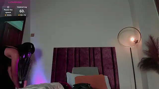 AlissaNix online show from March 28, 1:05 am