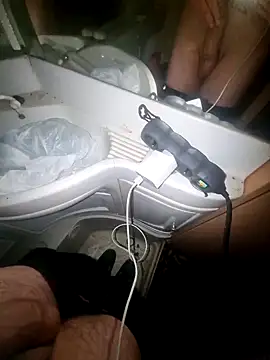 baaadboy10 online show from December 18, 9:54 pm