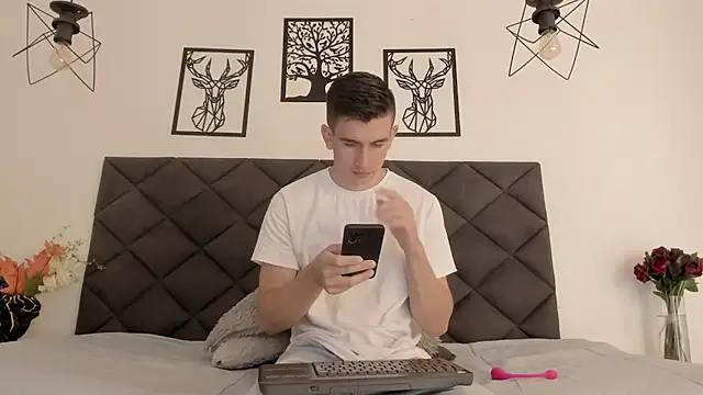 MikaelSlow online show from January 29, 4:15 am