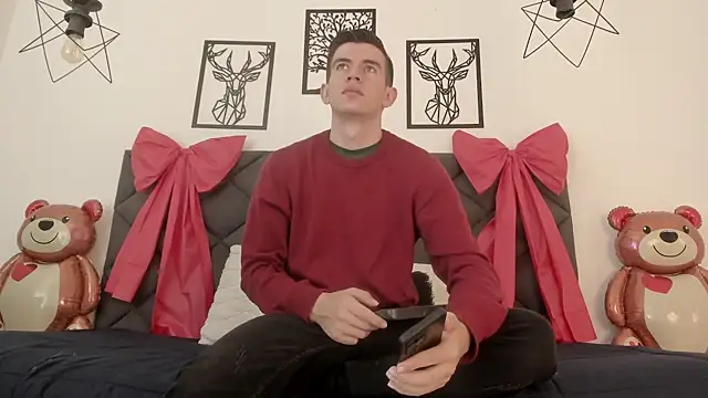 MikaelSlow online show from February 13, 4:32 am