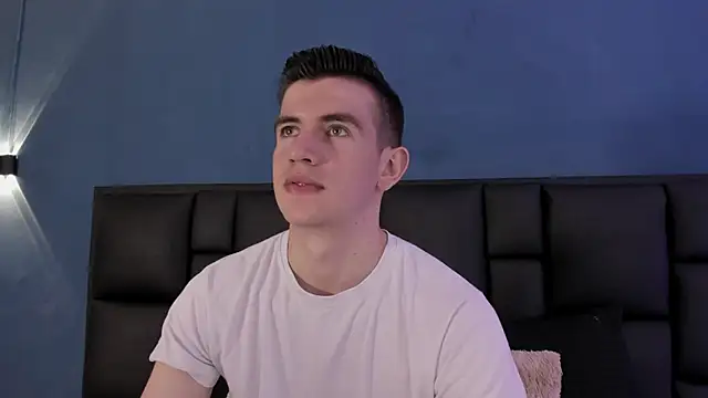 MikaelSlow online show from September 11, 3:28 am