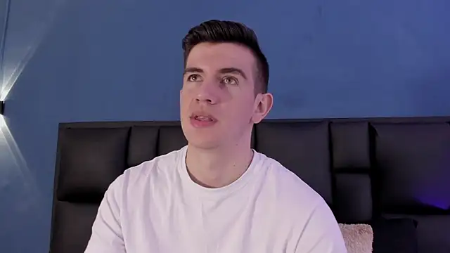 MikaelSlow online show from September 12, 4:01 am