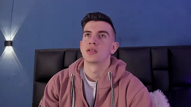 MikaelSlow online show from October 1, 3:56 am