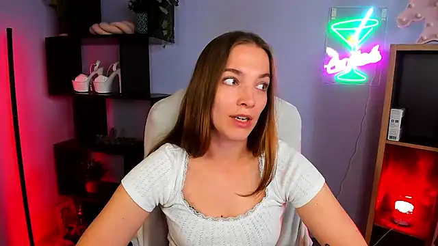 Snapshot of kenzie_x chatting on September 9, 6:35 am kenzie x online show from September 9, 6:35 am