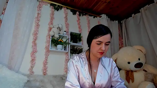 Idara and Edahi01 online show from November 9, 10:08 pm