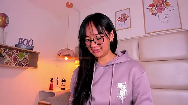 Aily Yozuko online show from December 31, 7:20 am