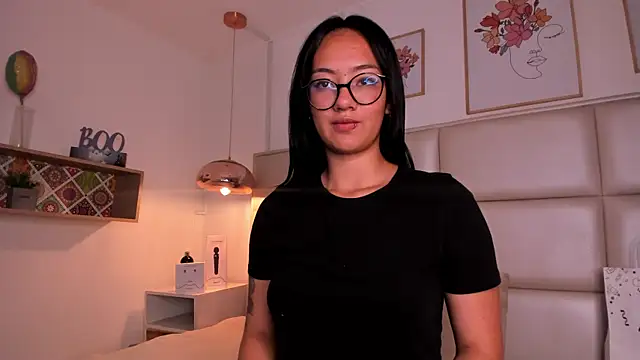 Aily Yozuko online show from February 1, 7:15 am