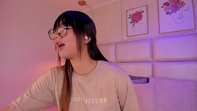 Aily Yozuko online show from February 6, 2:38 am