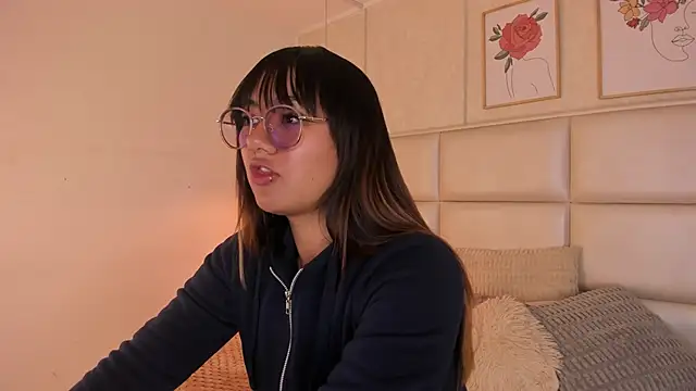 Aily Yozuko online show from April 23, 2:35 am