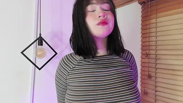 GENNESIS LOVE online show from November 24, 2:55 am