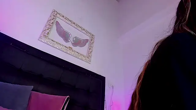 Snapshot of Mia_222 chatting on January 29, 6:28 pm Mia 222 online show from January 29, 6:28 pm