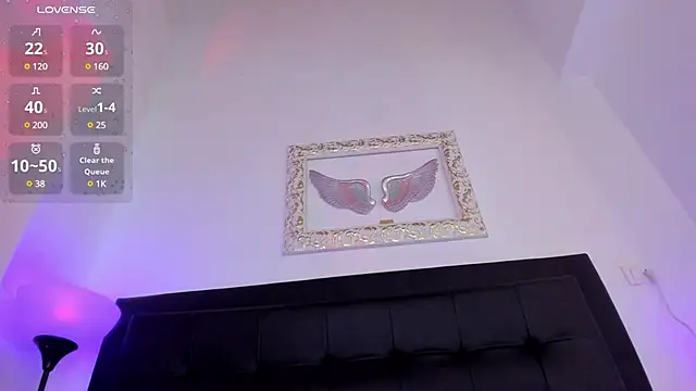 Snapshot of Mia_222 chatting on February 16, 3:38 pm Mia 222 online show from February 16, 3:38 pm