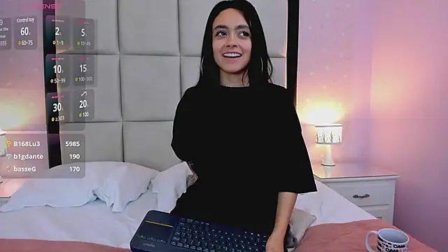 Snapshot of HannaClarrk_ chatting on February 26, 12:03 pm HannaClarrk online show from February 26, 12:03 pm