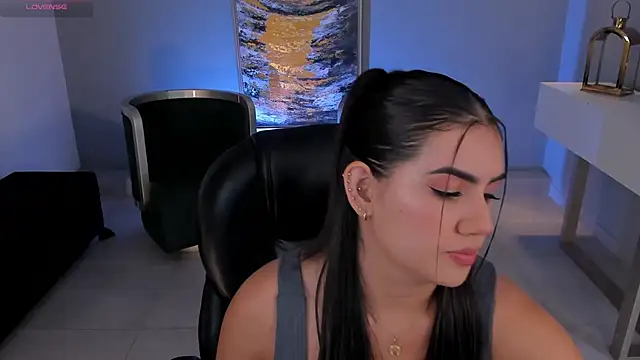 Snapshot of AngelicaVega chatting on December 13, 7:53 pm AngelicaVega online show from December 13, 7:53 pm