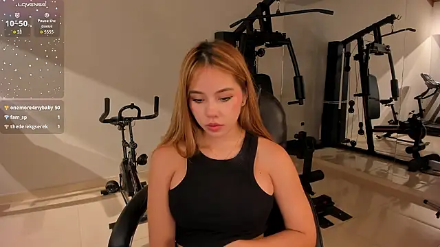 Snapshot of CarolineGraceX chatting on February 17, 10:56 am CarolineGraceX online show from February 17, 10:56 am