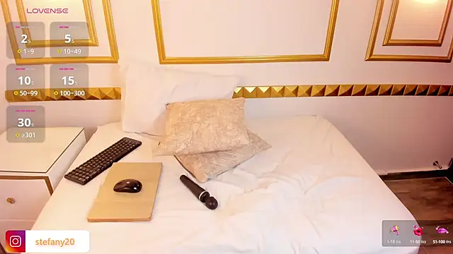 amor smith  online show from March 19, 8:34 am