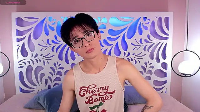 cherryy boy online show from May 9, 8:03 pm