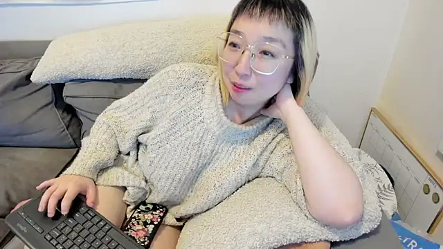 luxgray online show from March 6, 11:20 pm