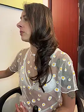 ScarletKings online show from April 2, 9:45 pm