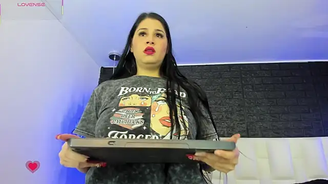 brithanyadams23 online show from October 24, 4:42 am