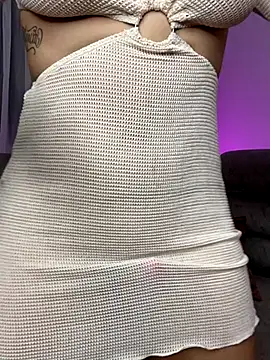 YovngBaby online show from December 4, 5:49 am