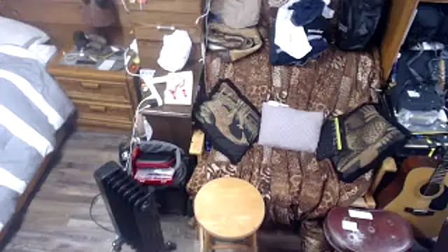 tongueispowerr6d9 online show from January 9, 7:31 am