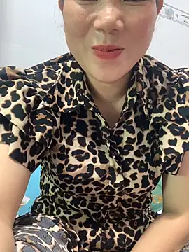 Baby-bigtits online show from October 6, 3:04 am